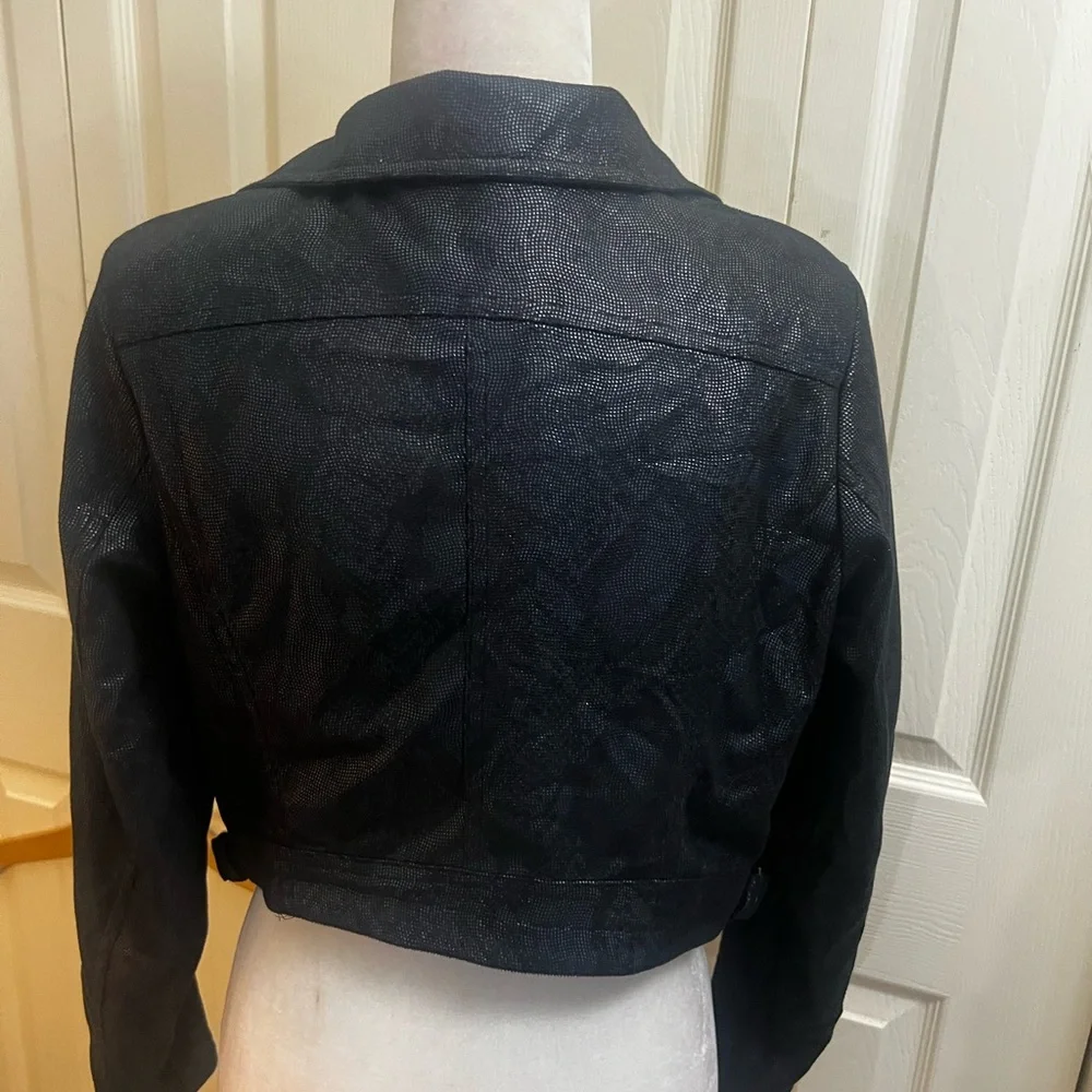 Black 🖤 Shimmer Moto Jacket Faux Leather Gold 💛Hardware Zippers Studs Large - Picture 6 of 7
